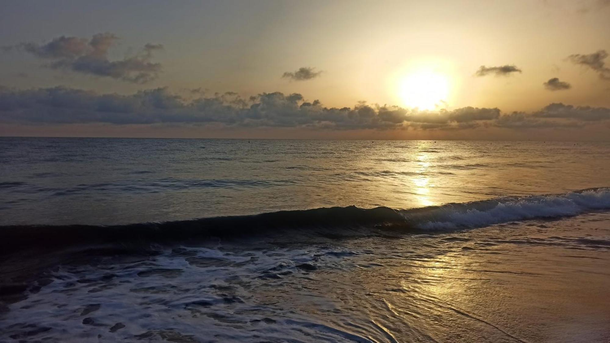 La Playa A 2 Minutos Y 14 Segundos A Pie Lägenhet Denia Exteriör bild